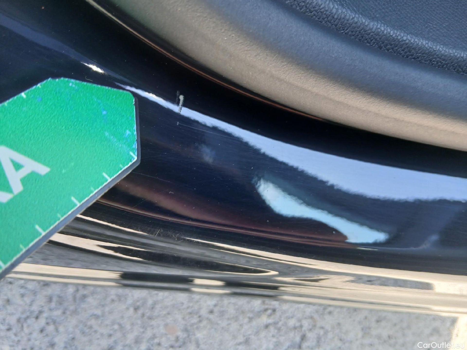  Peugeot  3008 PEUGEOT  / 2016 / 5P / todoterreno 1.5 BlueHDi 96kW (130CV) S&S Active #60