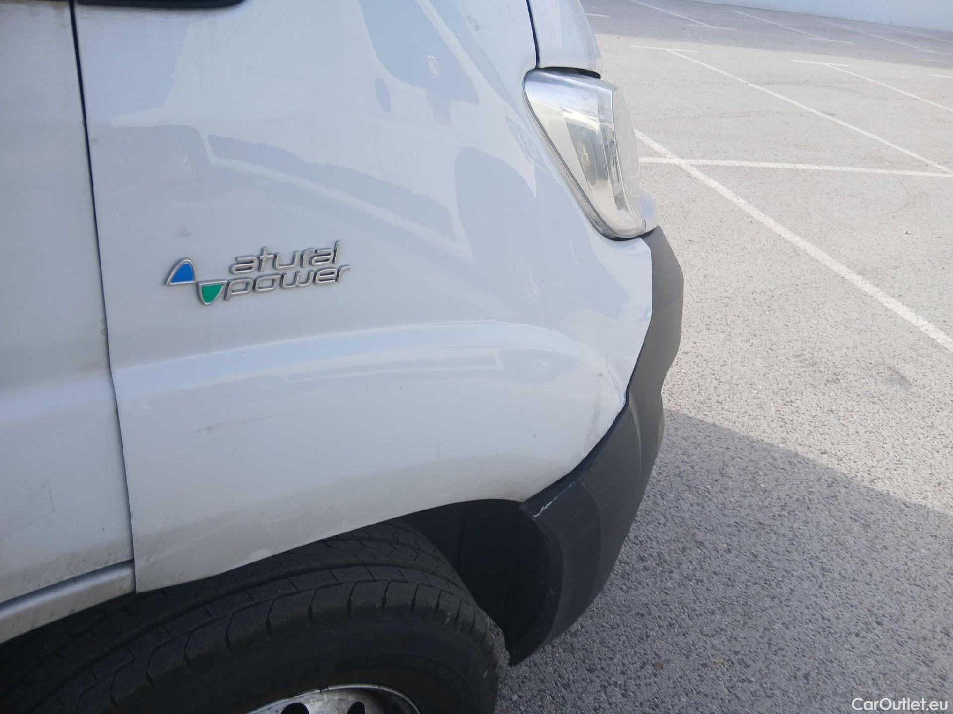  Fiat  Ducato FIAT  / 2014 / 4P / furgón Furgón 35 Medio 100kW Natural Power #65