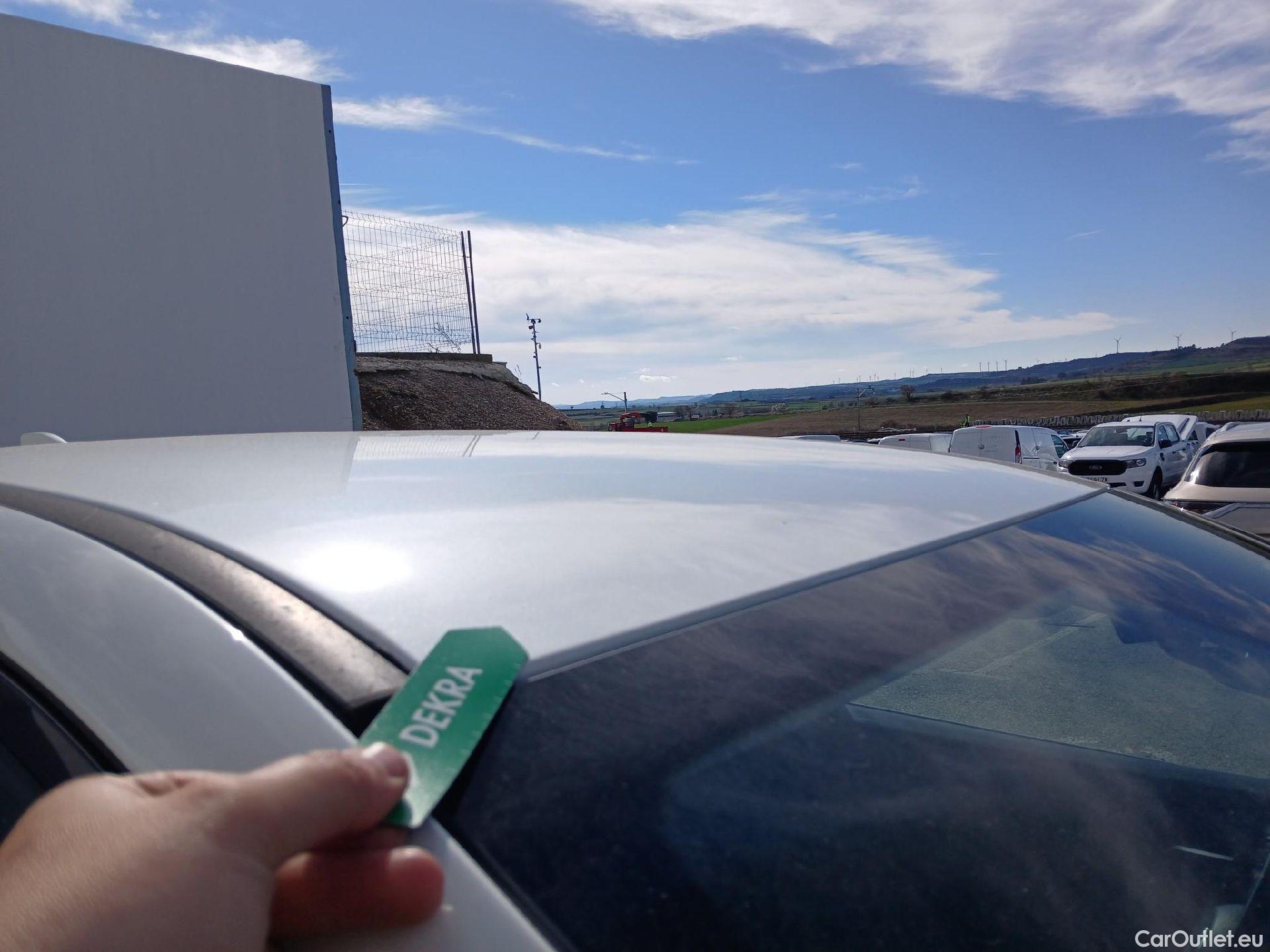  Nissan  Qashqai NISSAN  / 2021 / 5P / todoterreno DIG-T 116kW (158CV) mHEV Xtronic Acenta (AC2) #25