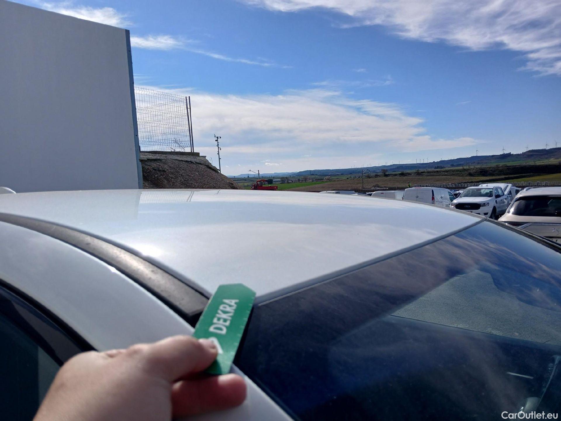  Nissan  Qashqai NISSAN  / 2021 / 5P / todoterreno DIG-T 116kW (158CV) mHEV Xtronic Acenta (AC2) #24