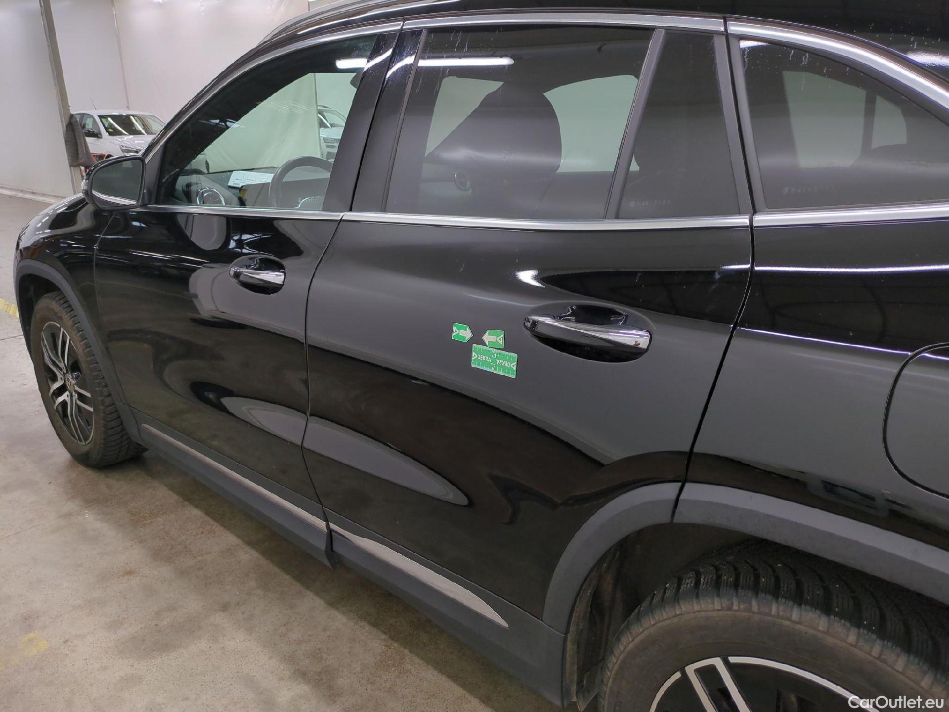  Mercedes  GLA MERCEDES-BENZ  / 2020 / 5P / SUV  250 e PROGRESSIVE LINE DCT #12