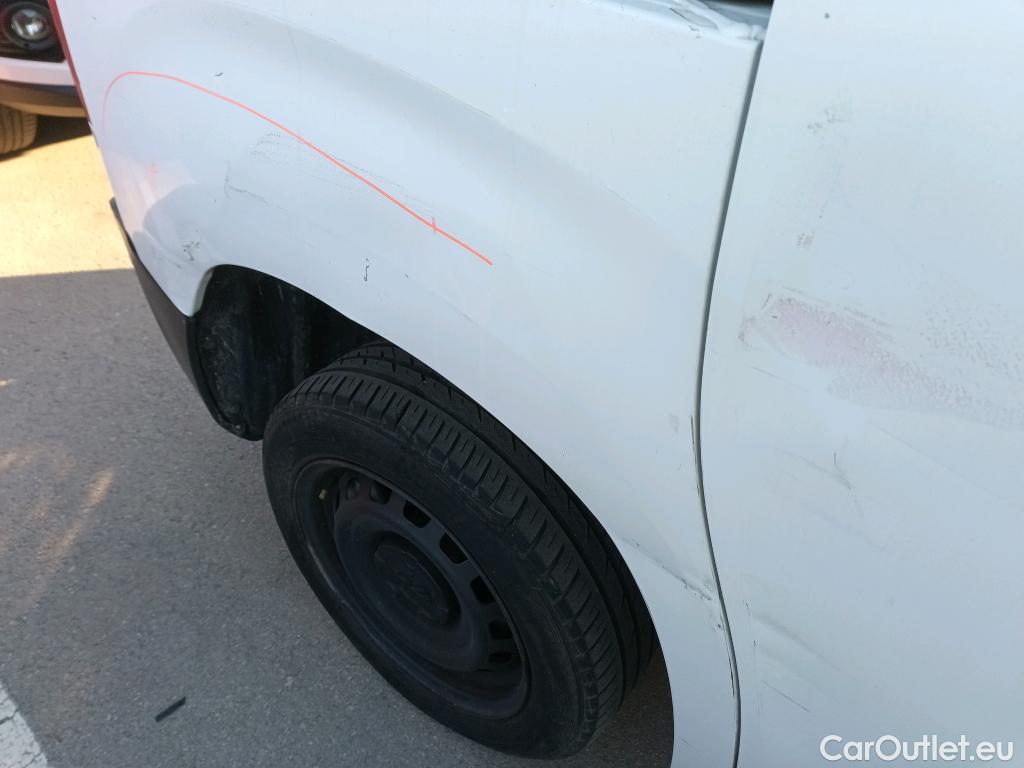  Peugeot  Partner PEUGEOT  / 2018 / 3P / furgón derivado de turismo Pro Standard 600kg BlueHDi 73kW (AC) #5