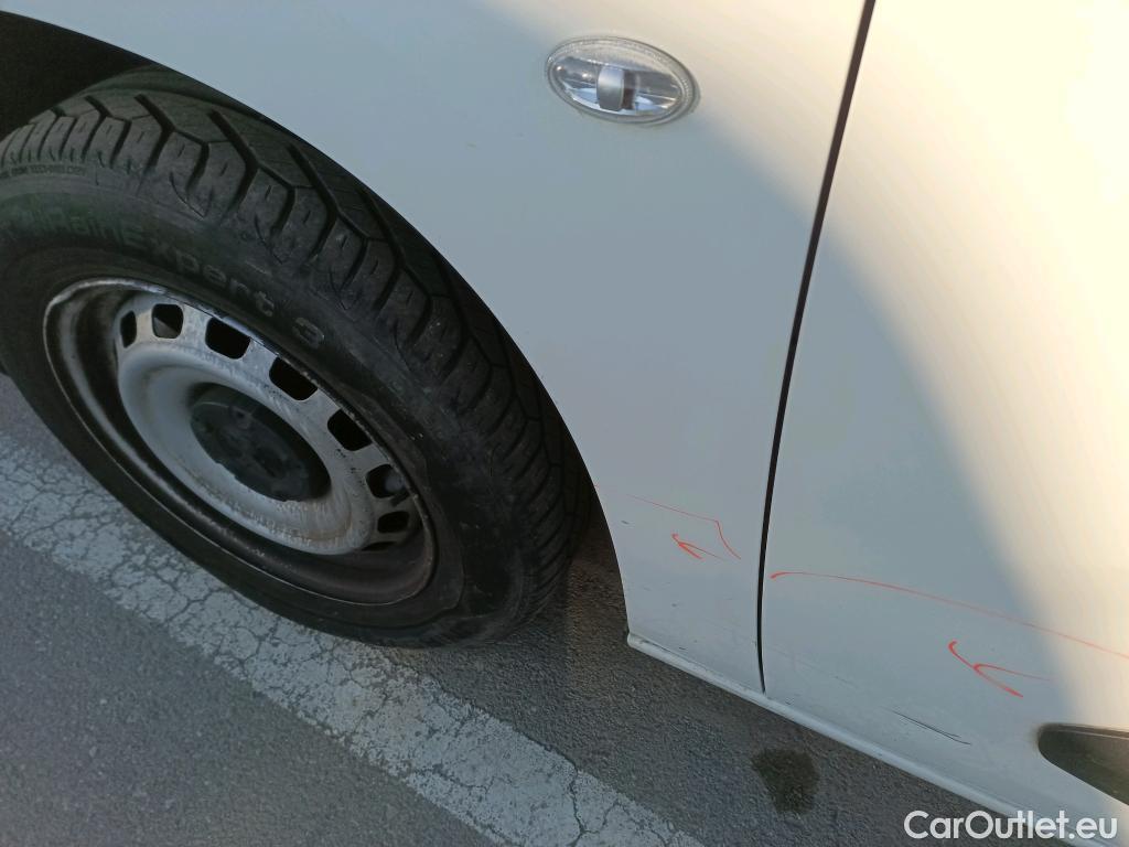  Peugeot  Partner PEUGEOT  / 2018 / 3P / furgón derivado de turismo Pro Standard 600kg BlueHDi 73kW (AC) #31