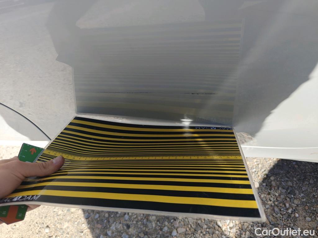  Bmw  Serie 3 BMW  / 2018 / 4P / sedán 320d Auto. #7