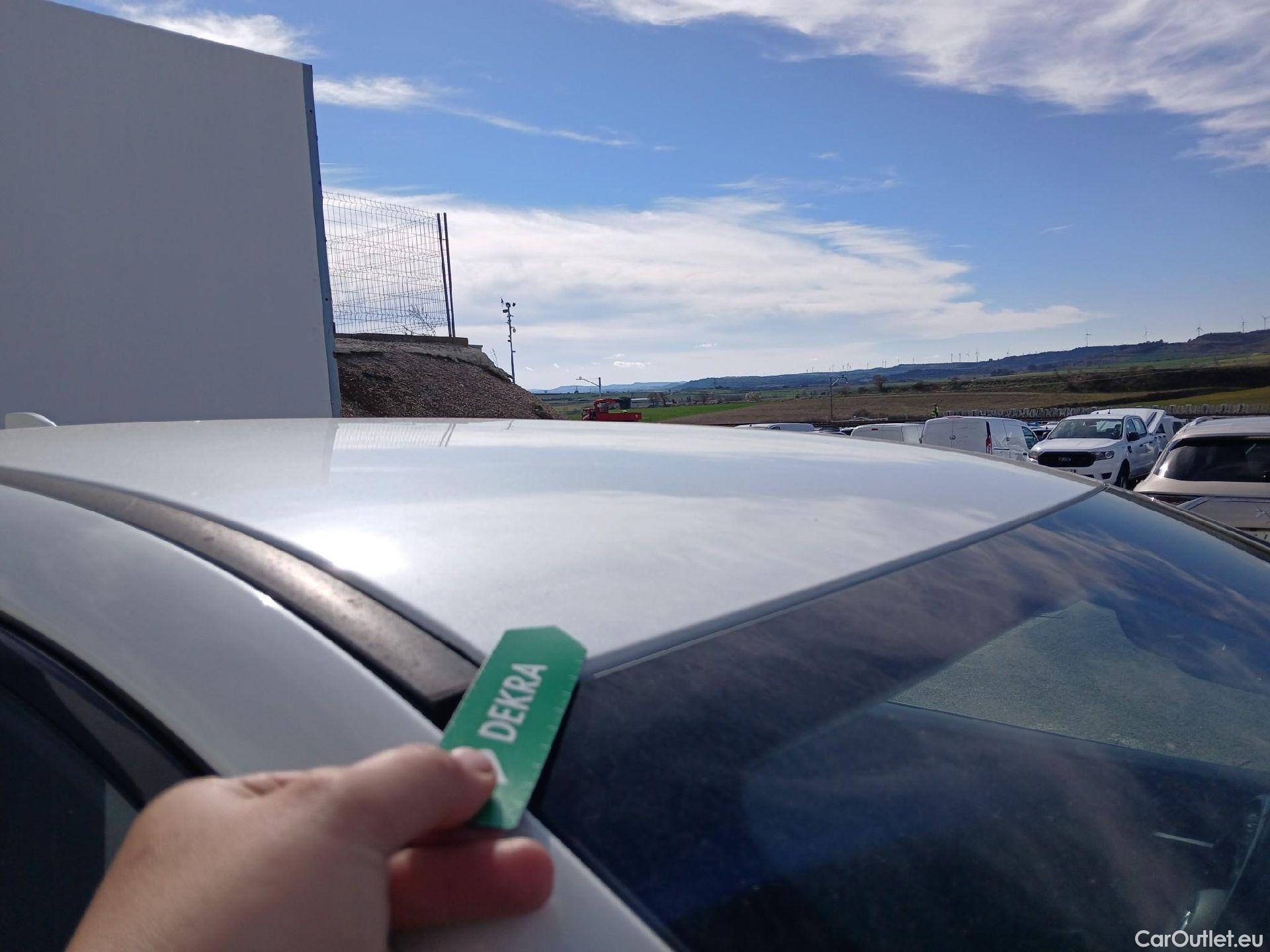  Nissan  Qashqai NISSAN  / 2021 / 5P / todoterreno DIG-T 116kW (158CV) mHEV Xtronic Acenta (AC2) #27