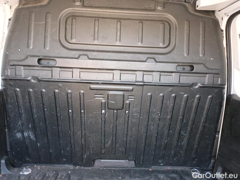  Peugeot  Partner PEUGEOT  / 2018 / 3P / furgón derivado de turismo Pro Standard 600kg BlueHDi 73kW (AC) #22