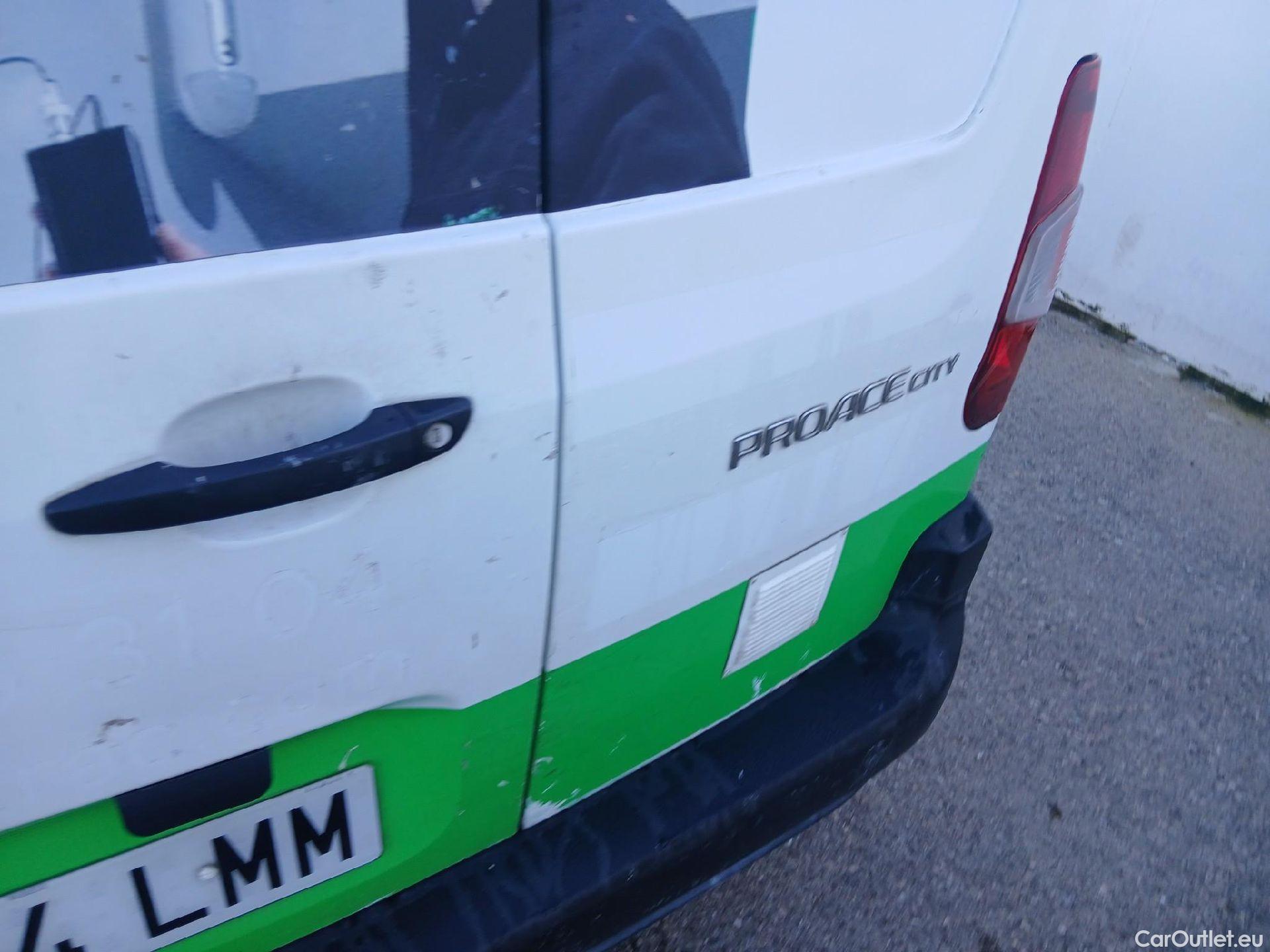  Toyota  Proace TOYOTA  City/2020/4P/furgón derivado de turismo 1.5D 75kW (100CV) GX 650kg Media #28