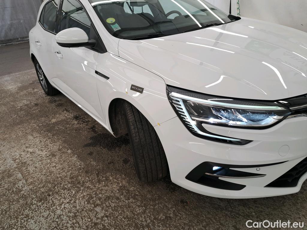  Renault  Megane RENAULT Mégane Berline / 2020 / 5P / Berline evolution Blue dCi 115 #1