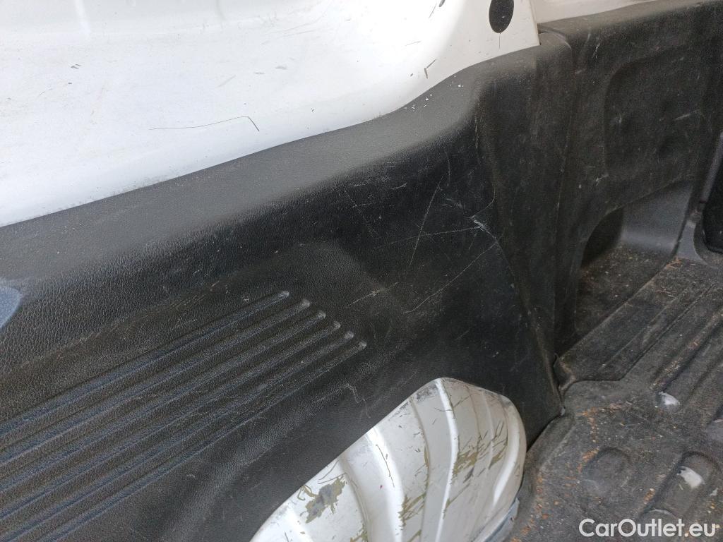  Peugeot  Partner PEUGEOT  / 2018 / 3P / furgón derivado de turismo Pro Standard 600kg BlueHDi 73kW (AC) #40