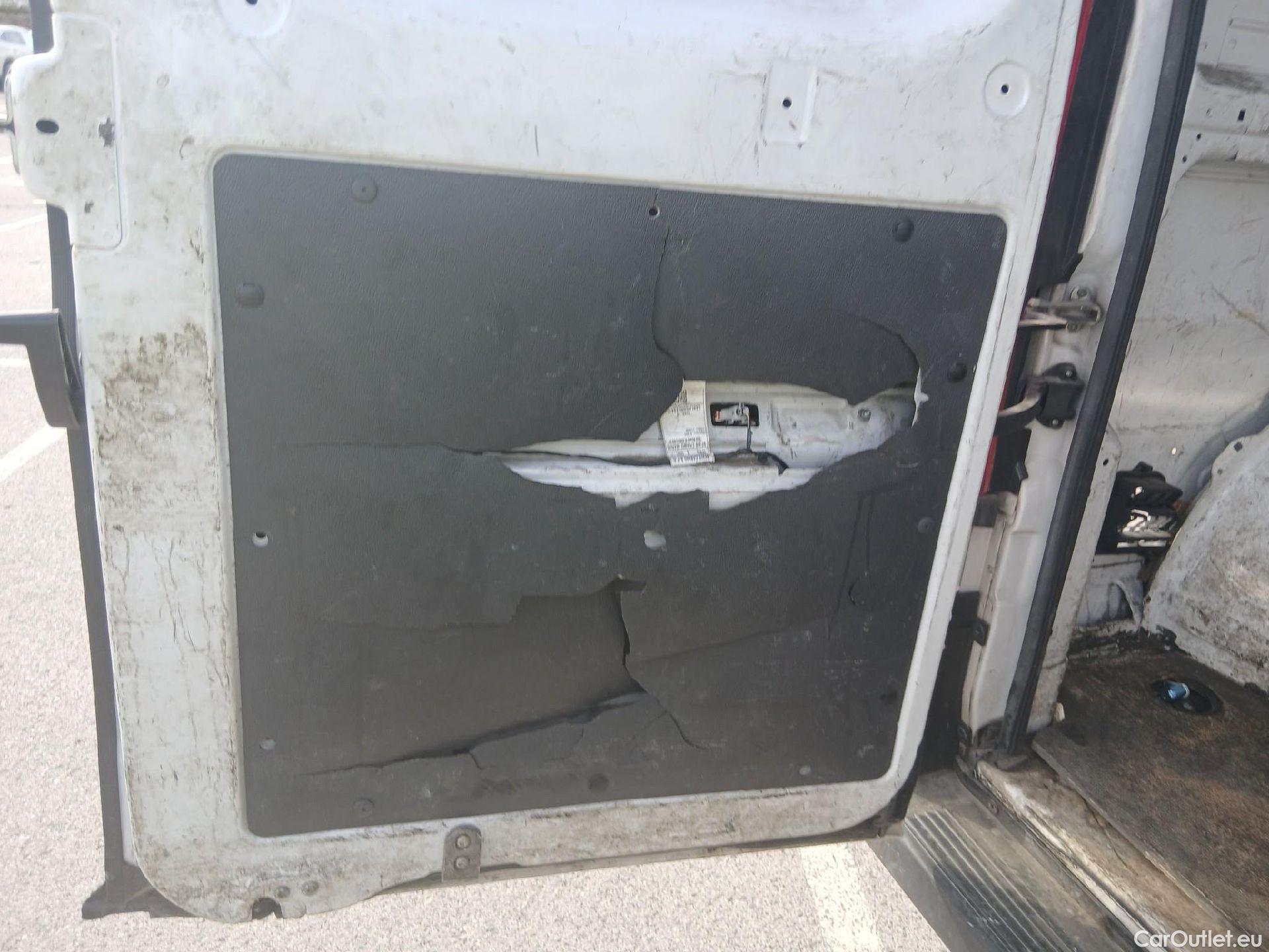  Fiat  Ducato FIAT  / 2014 / 4P / furgón Furgón 35 Medio 100kW Natural Power #5