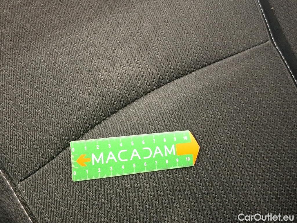  Renault  Megane  IV Berline 5 ptes. Techno 1.5 dCi 115CV BVA7 E6d #17