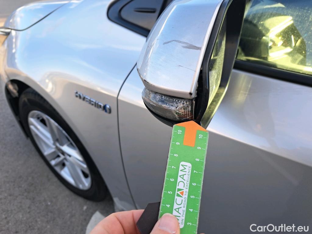  Toyota  Corolla TOYOTA  / 2019 / 5P / familiar 1.8 125H ACTIVE TECH E-CVT TOU SPORT #28