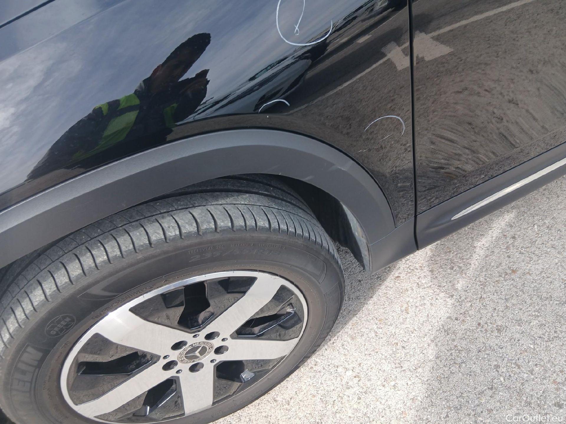  Mercedes  GLB MERCEDES-BENZ  / 2019 / 5P / todoterreno 2.0  200 D DCT 110KW (150CV) #22