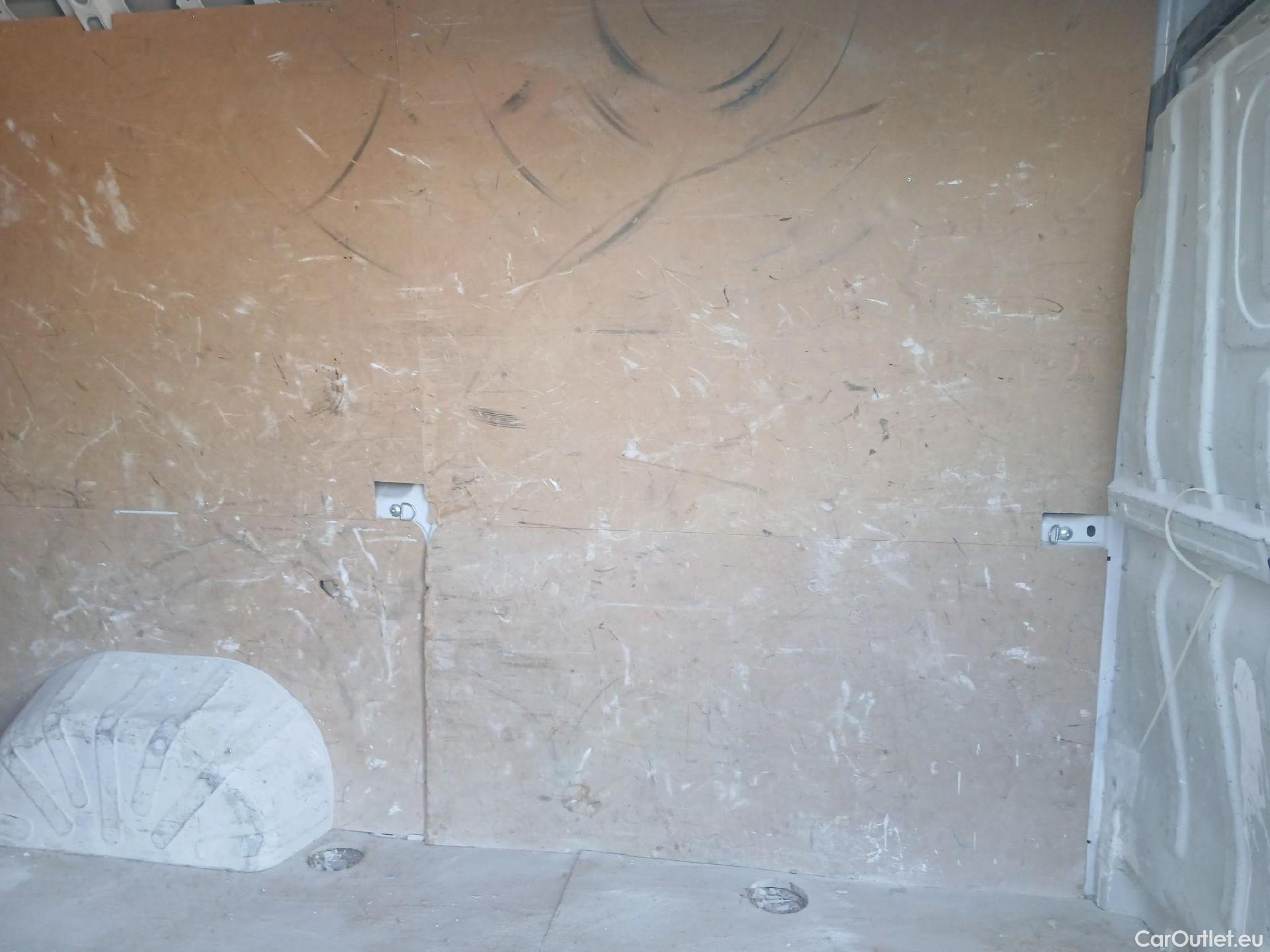  Citroen  Jumper CITROEN  / 2014 / 4P / furgón BlueHDi 88KW (120CV) Furgón 35L2H2 #43