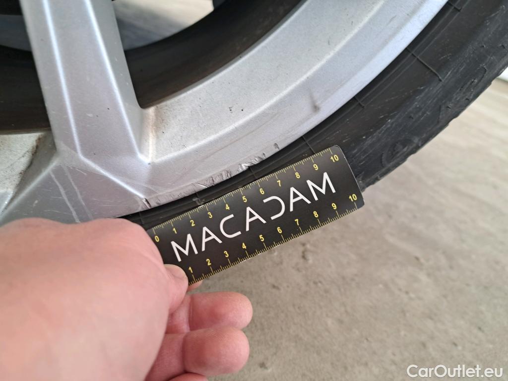  Audi  A3 AUDI  Sportback / 2020 / 5P / Berline 40 TFSI e 204 S Tronic Business Line #9