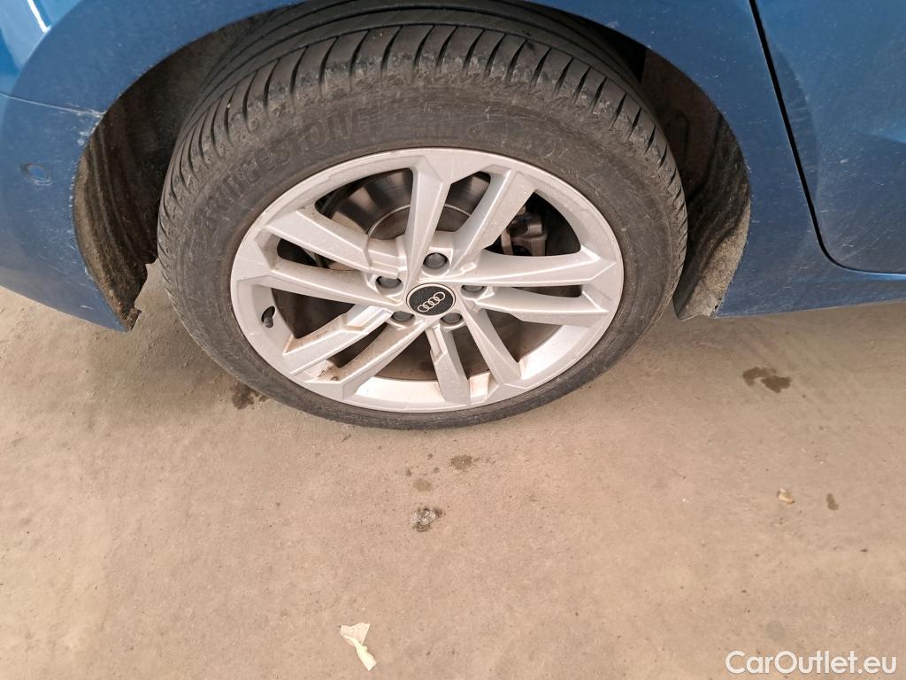  Audi  A3 AUDI  Sportback / 2020 / 5P / Berline 40 TFSI e 204 S Tronic Business Line #6