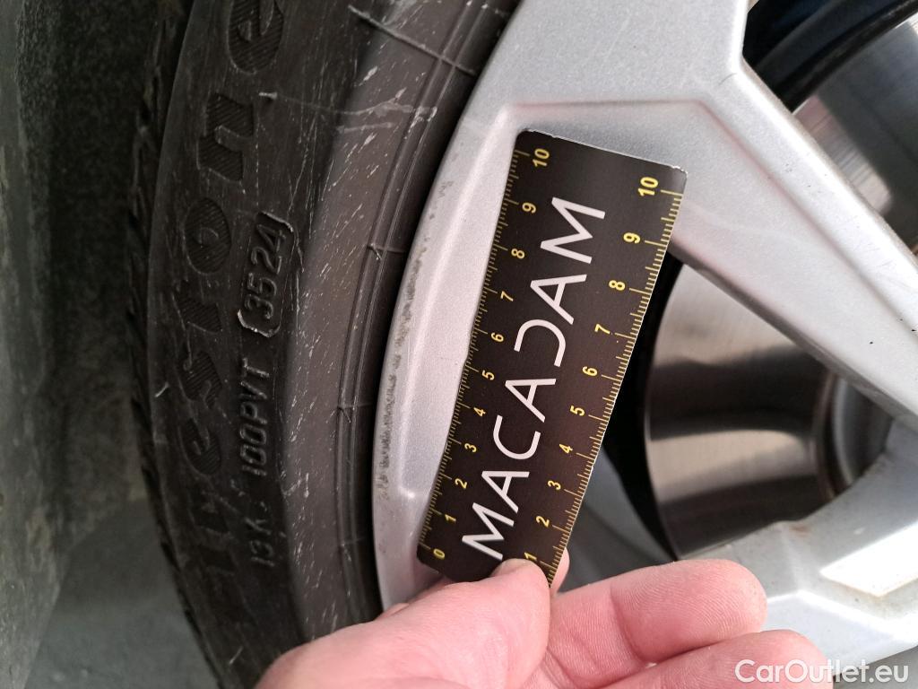  Audi  A3 AUDI  Sportback / 2020 / 5P / Berline 40 TFSI e 204 S Tronic Business Line #10