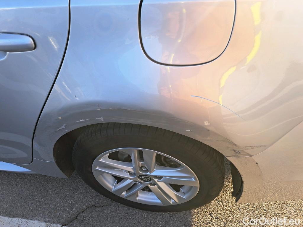  Toyota  Corolla TOYOTA  / 2019 / 5P / familiar 1.8 125H ACTIVE TECH E-CVT TOU SPORT #4