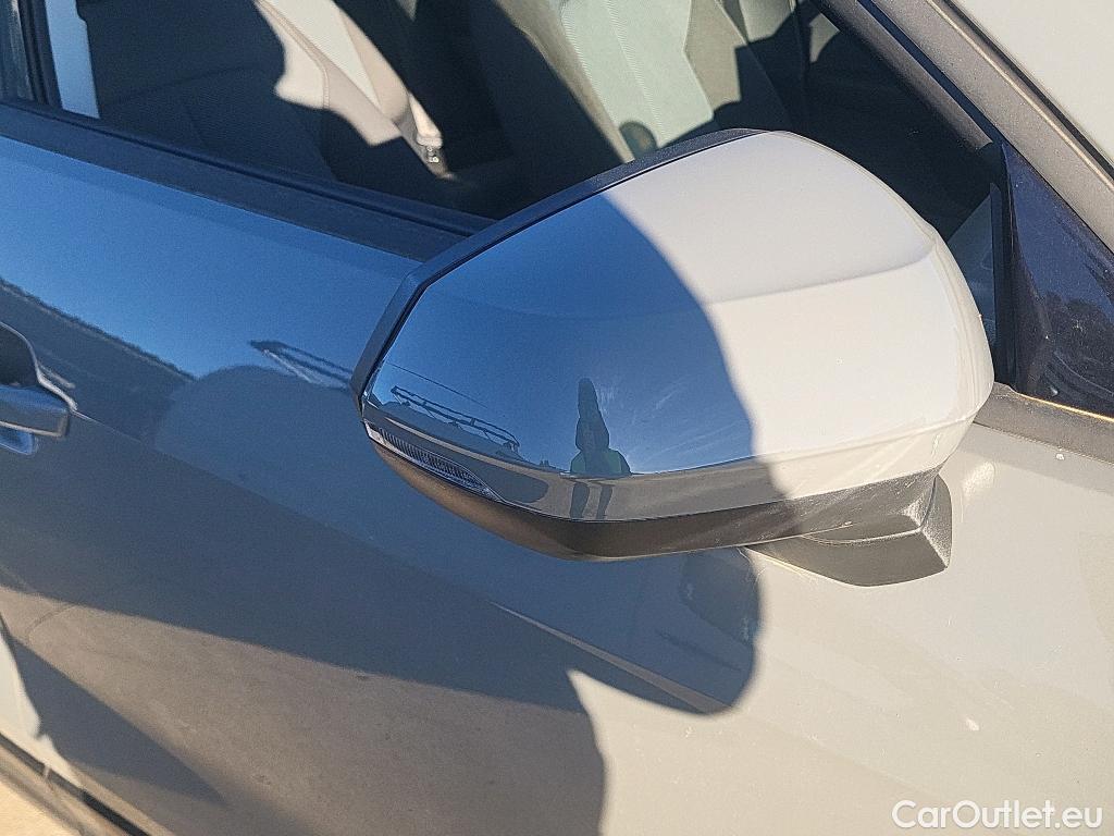  Audi  Q2 AUDI  / 2016 / 5P / todoterreno Design 30 TFSI 85kW (116CV) #7