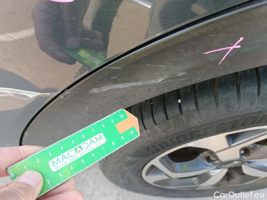  KIA  Sportage KIA  1.6MHEV Drive 100kW(136CV) 4x2(Crist Tintados)(CX) #32