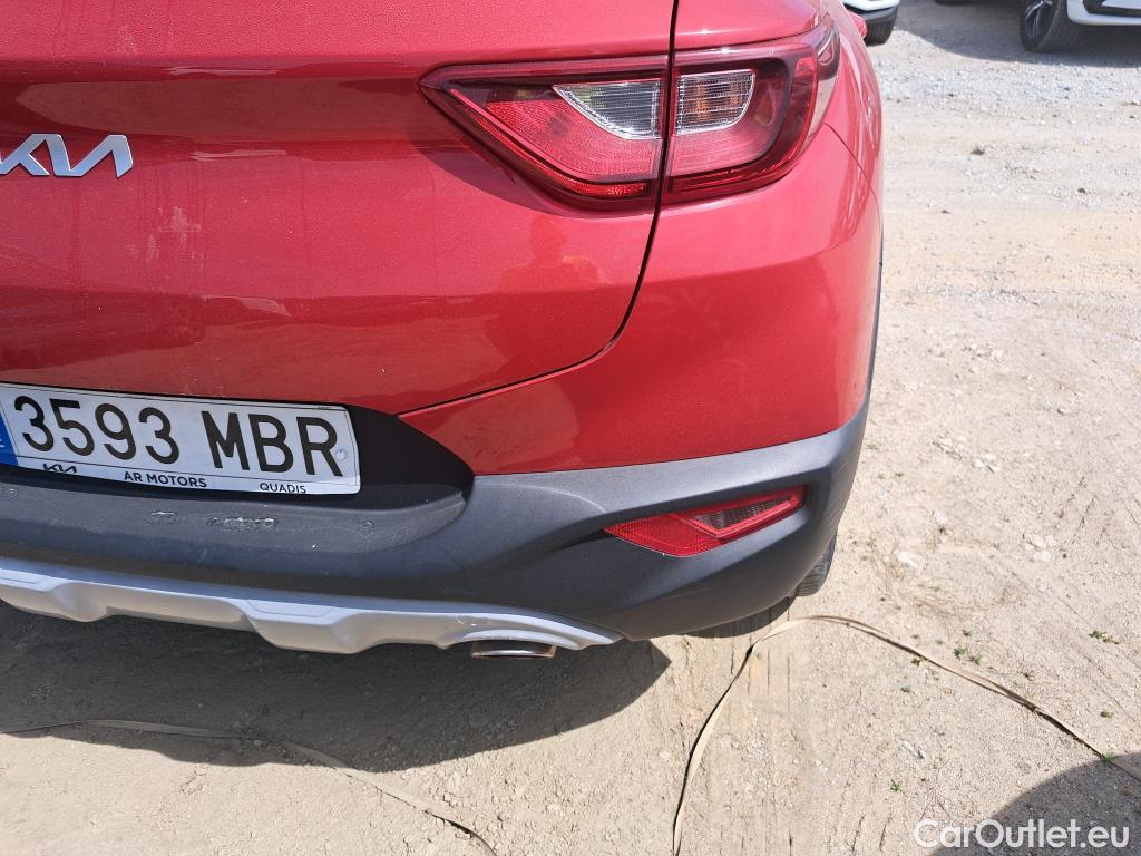  KIA  STONIC KIA  / 2017 / 5P / todoterreno 1.2 DPi 62kW (84CV) Concept #17