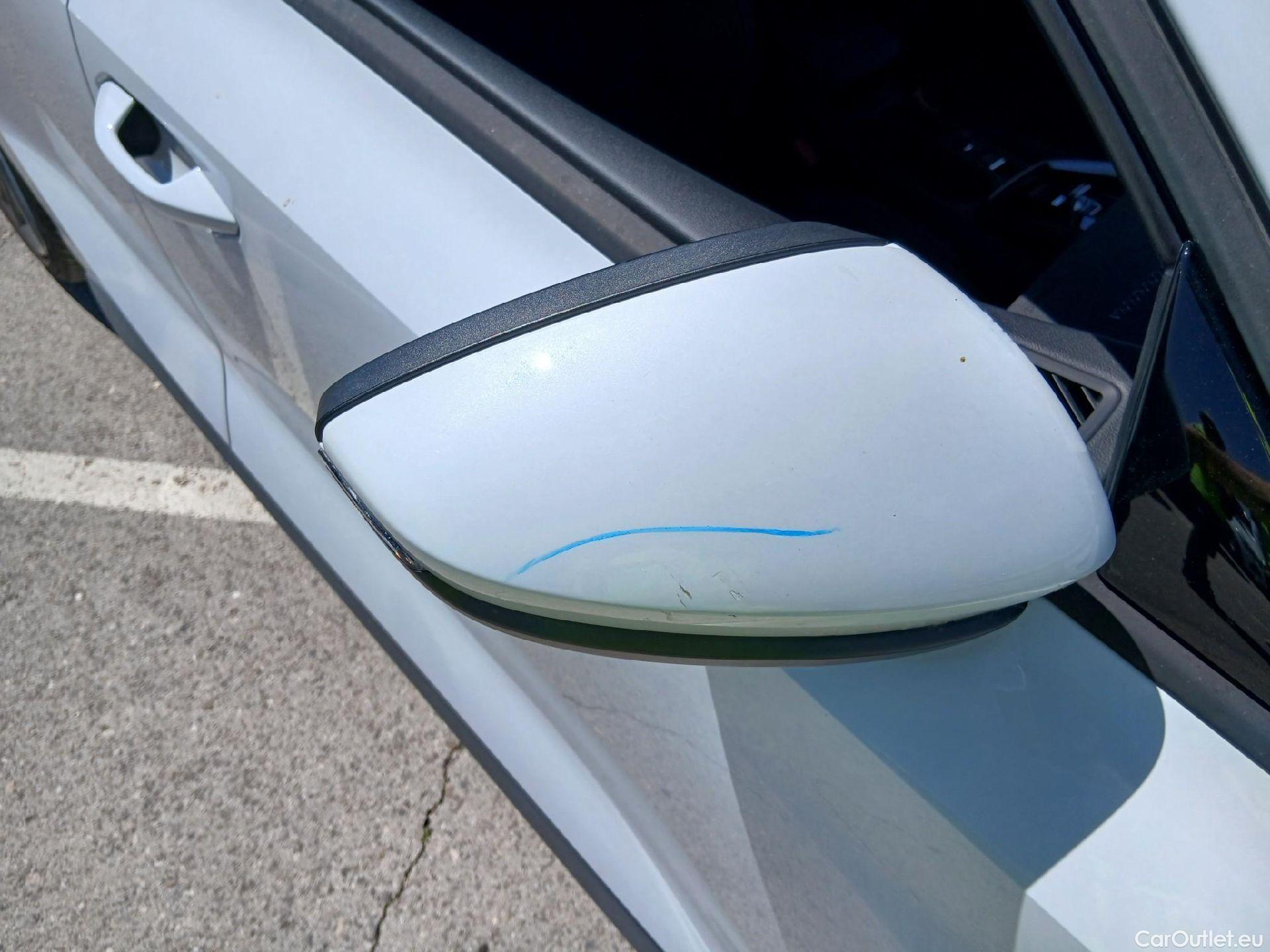  Audi  A3 AUDI  / 2020 / 5P / berlina con portón Sportback S line 35 TFSI 110kW S tronic #20