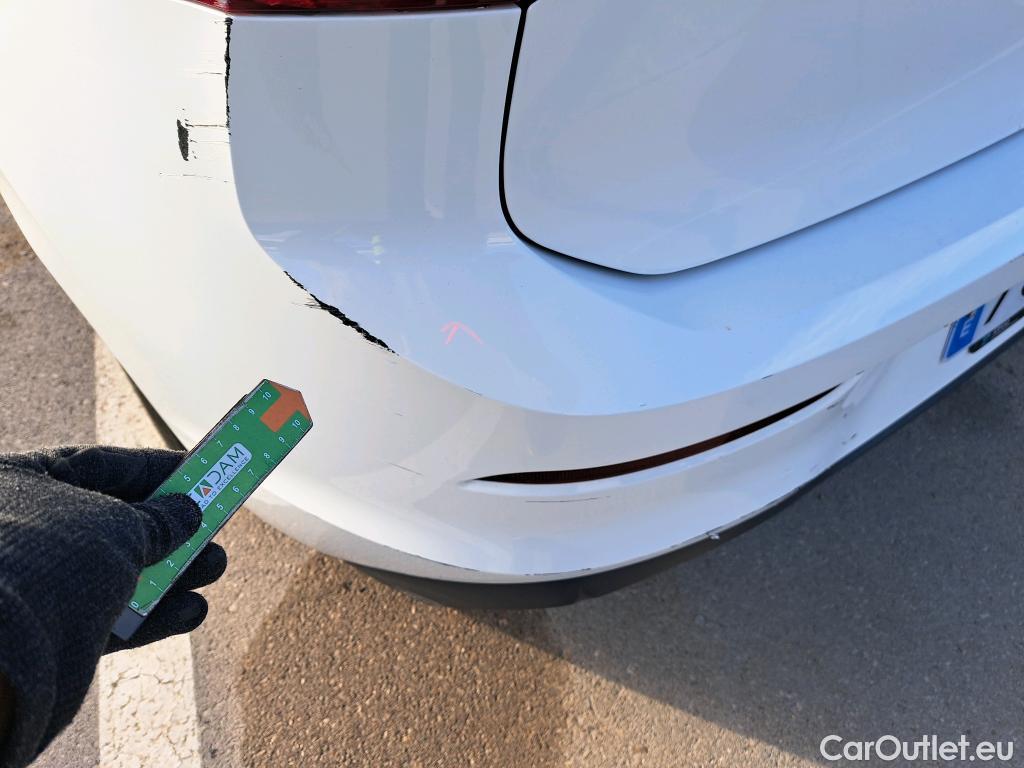  Volkswagen  Golf  VOLKSWAGEN / 2020 / 5P / berlina con portón 2.0 TDI 85kW (115CV) #9