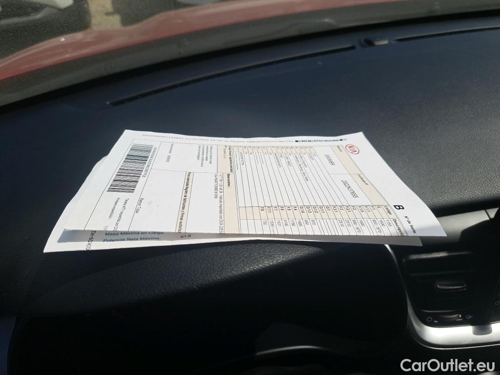  KIA  STONIC KIA  / 2017 / 5P / todoterreno 1.2 DPi 62kW (84CV) Concept #14