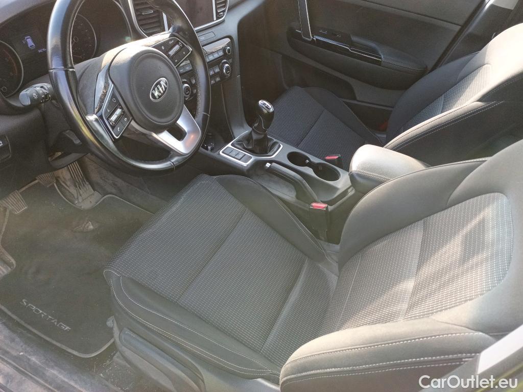  KIA  Sportage KIA  1.6MHEV Drive 100kW(136CV) 4x2(Crist Tintados)(CX) #21
