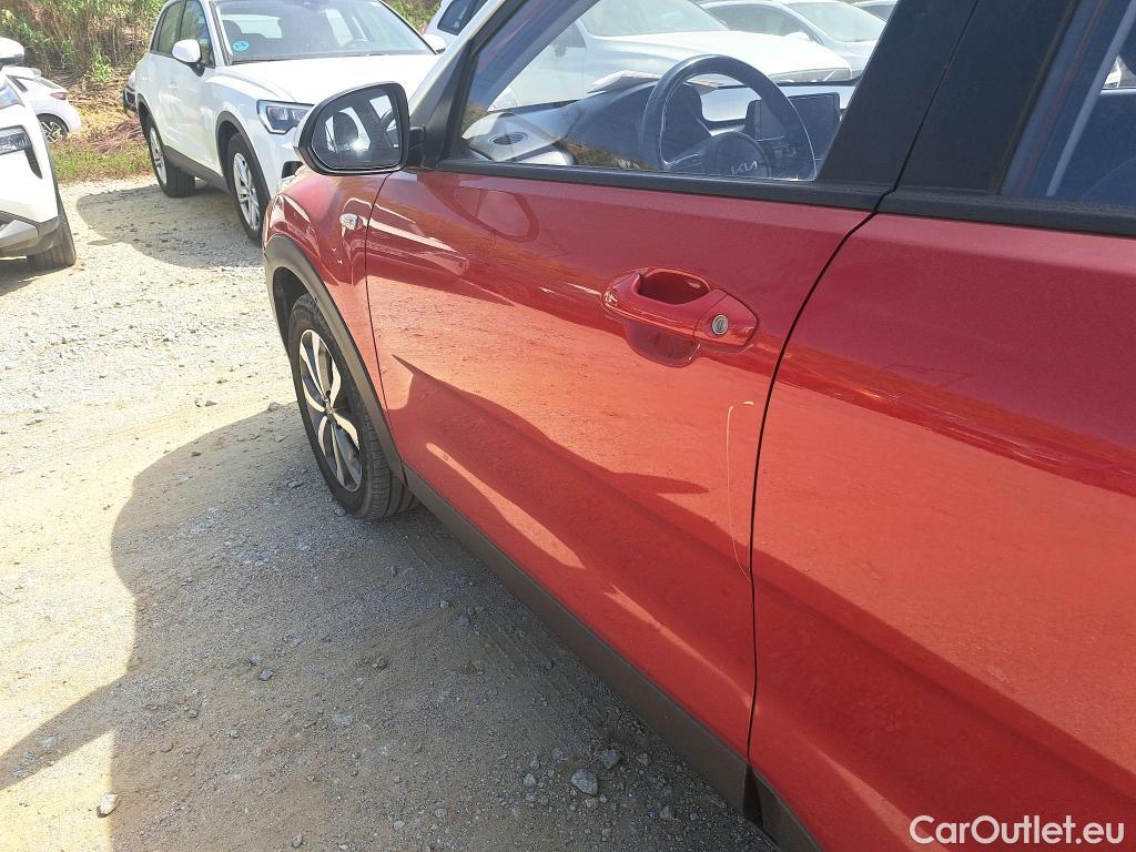  KIA  STONIC KIA  / 2017 / 5P / todoterreno 1.2 DPi 62kW (84CV) Concept #5