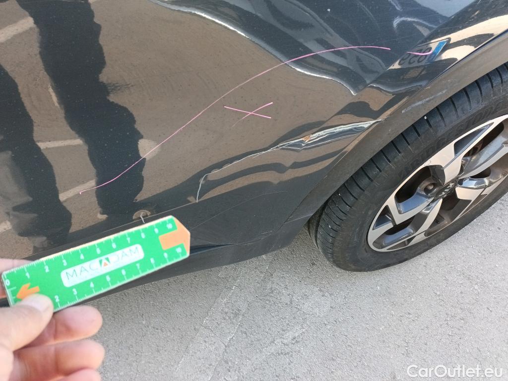  KIA  Sportage KIA  1.6MHEV Drive 100kW(136CV) 4x2(Crist Tintados)(CX) #8