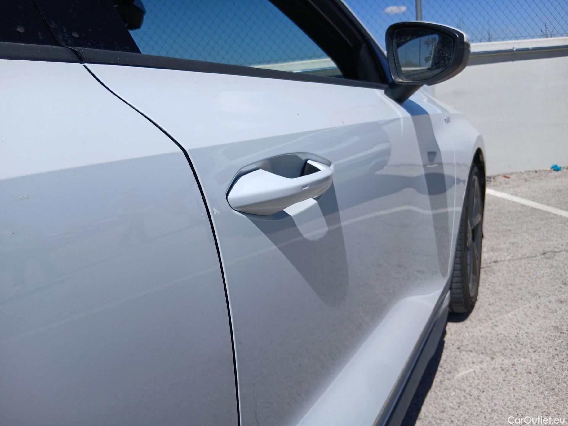  Audi  A3 AUDI  / 2020 / 5P / berlina con portón Sportback S line 35 TFSI 110kW S tronic #22