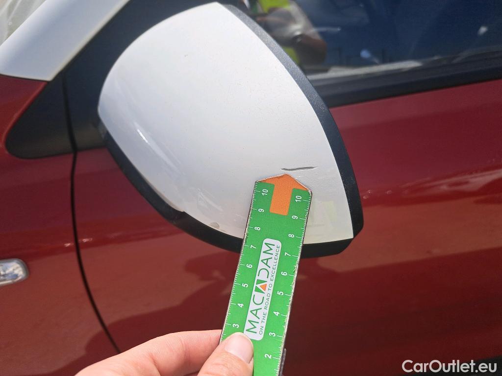  KIA  STONIC KIA  / 2017 / 5P / todoterreno 1.2 DPi 62kW (84CV) Concept #36