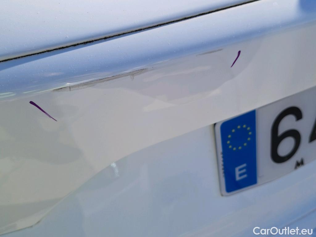  Ford  Kuga FORD  / 2016 / 5P / todoterreno 1.5 EcoBoost 88kW 4x2 Trend+ (CX) #12