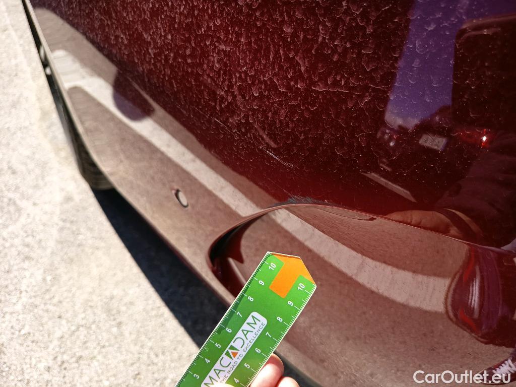  Mercedes  C-Klasse MERCEDES-BENZ Clase C / 2021 / 4P / sedán C 220 d 4MATIC #24