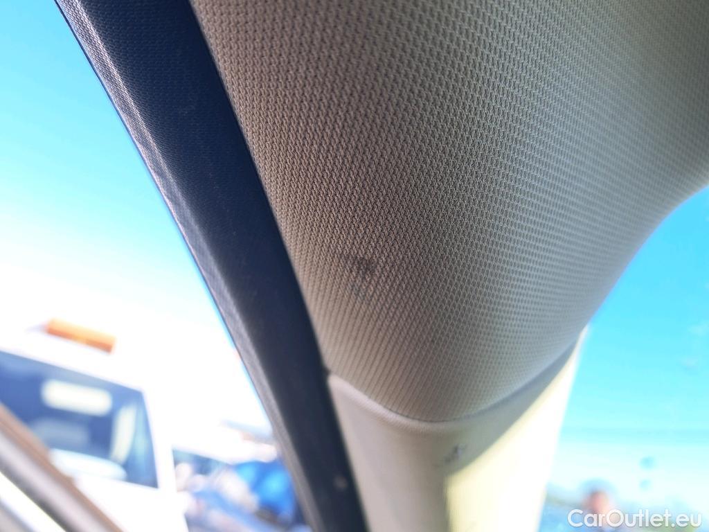  Ford  Kuga FORD  / 2016 / 5P / todoterreno 1.5 EcoBoost 88kW 4x2 Trend+ (CX) #16