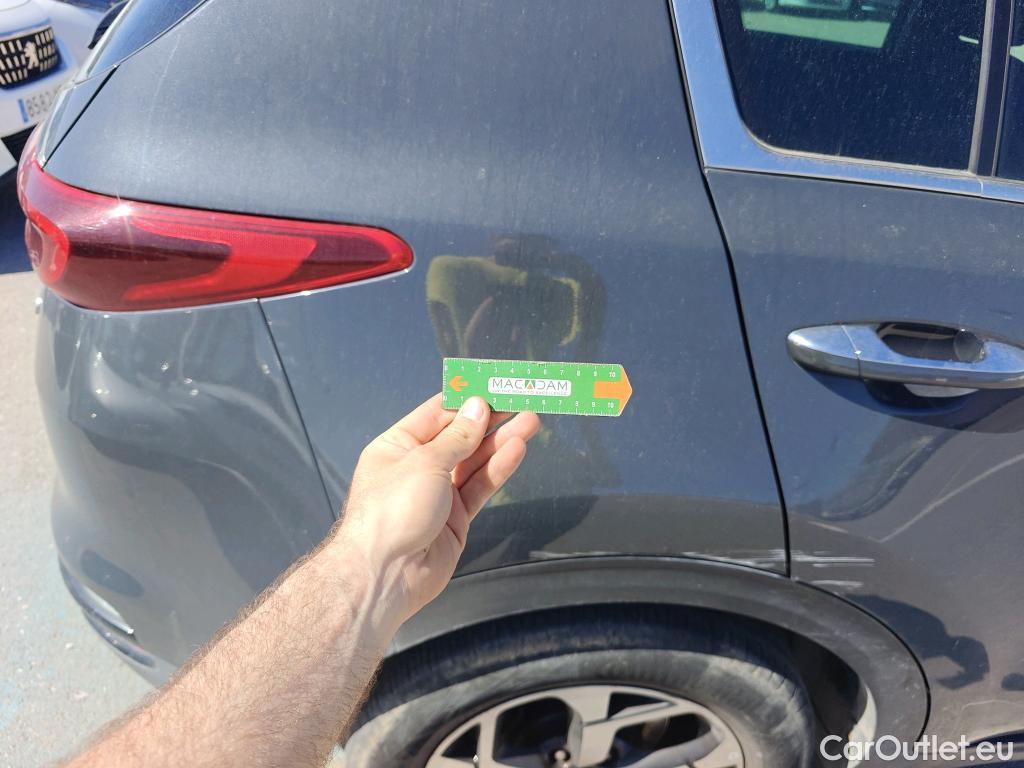  KIA  Sportage KIA  1.6MHEV Drive 100kW(136CV) 4x2(Crist Tintados) #5