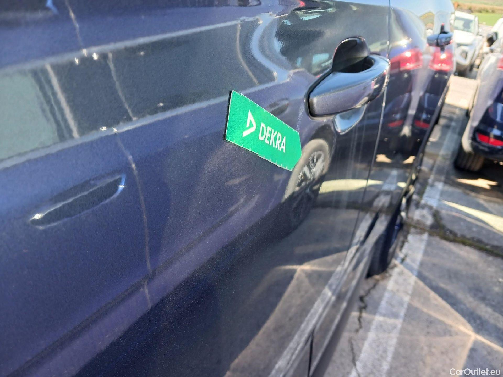  DS  DS7 DS DS 7 Crossback / 2017 / 5P / todoterreno BlueHDi DE 96kW (130CV) Auto. BASTILLE (AC2) #10