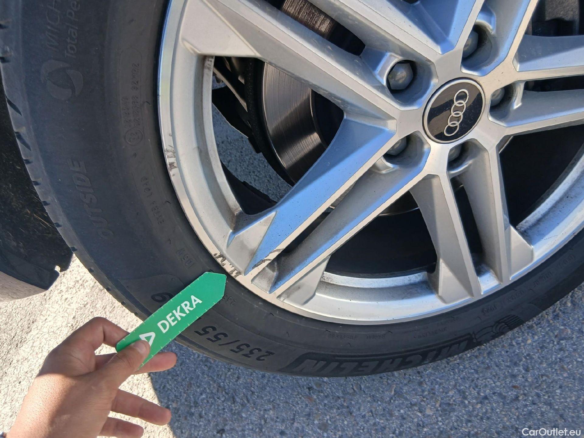  Audi  Q5 AUDI  / 2020 / 5P / todoterreno Genuine 40 TDI 150kW quattro-ultra #13