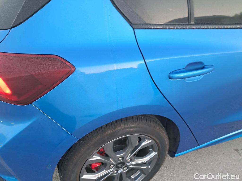  Ford  Focus FORD  / 2018 / 5P / berlina con portón 1.0 Ecoboost MHEV 92kW ST-Line Style SIP (AC2) #3