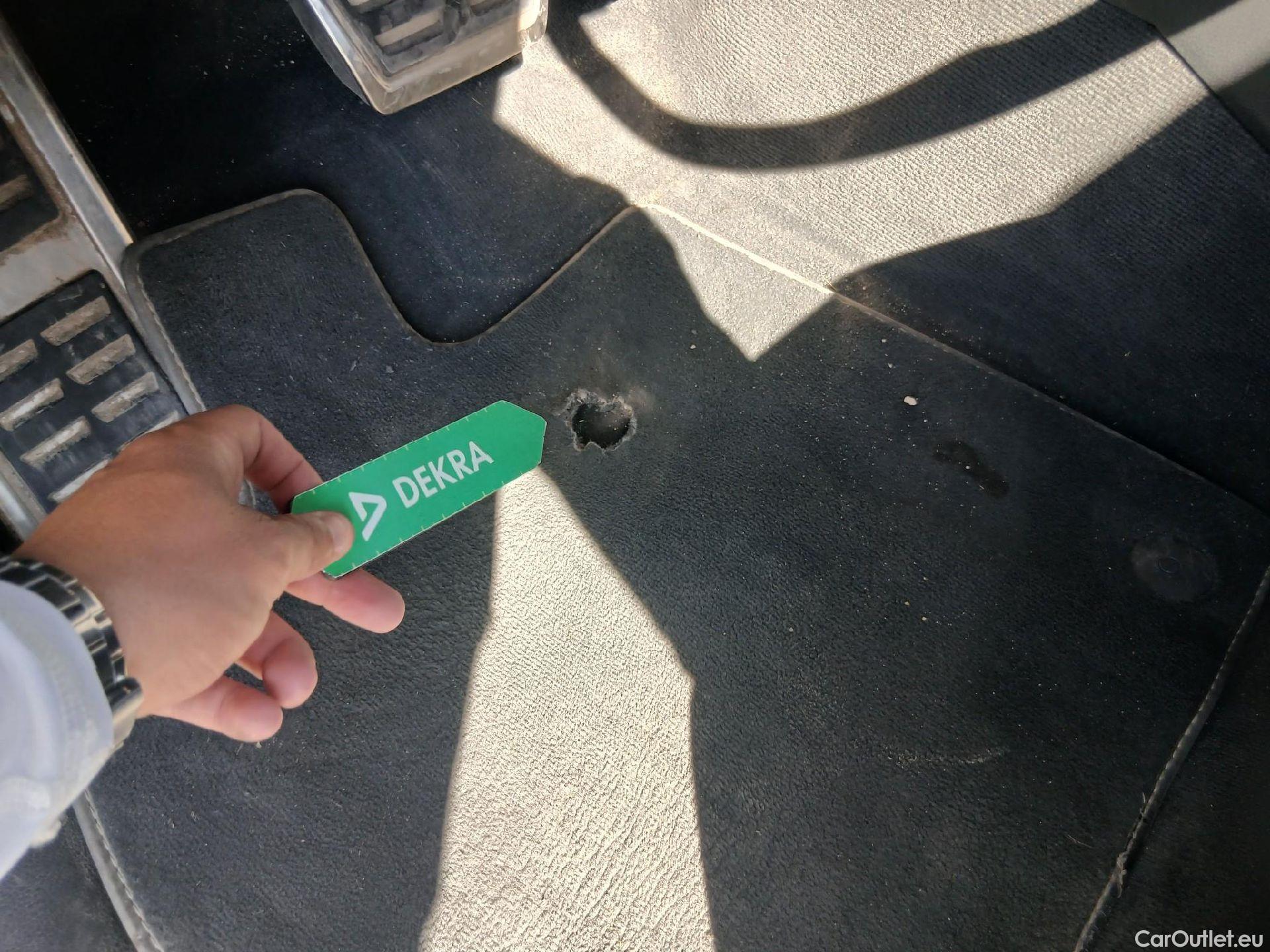  Audi  Q5 AUDI  / 2020 / 5P / todoterreno Genuine 40 TDI 150kW quattro-ultra #10