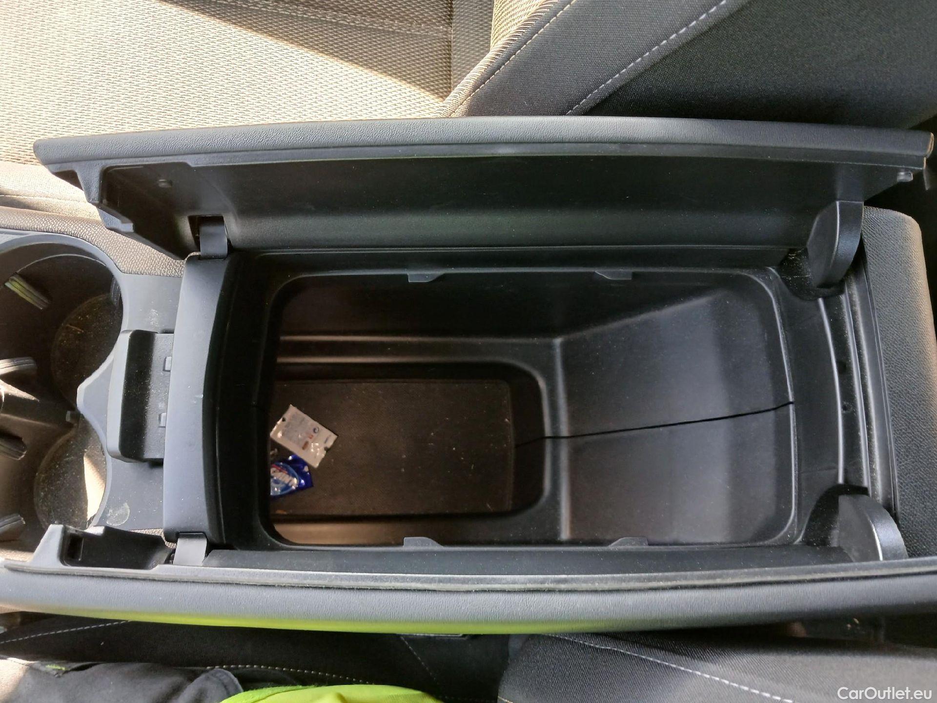  DS  DS7 DS DS 7 Crossback / 2017 / 5P / todoterreno BlueHDi DE 96kW (130CV) Auto. BASTILLE (AC2) #29