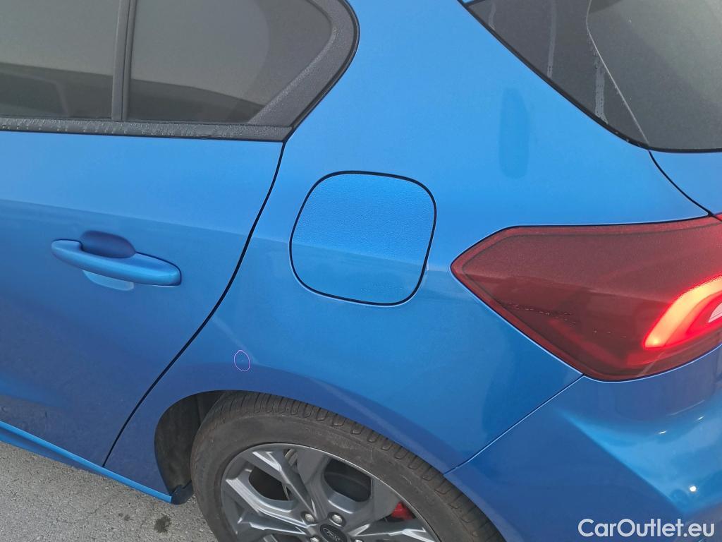  Ford  Focus FORD  / 2018 / 5P / berlina con portón 1.0 Ecoboost MHEV 92kW ST-Line Style SIP (AC2) #17