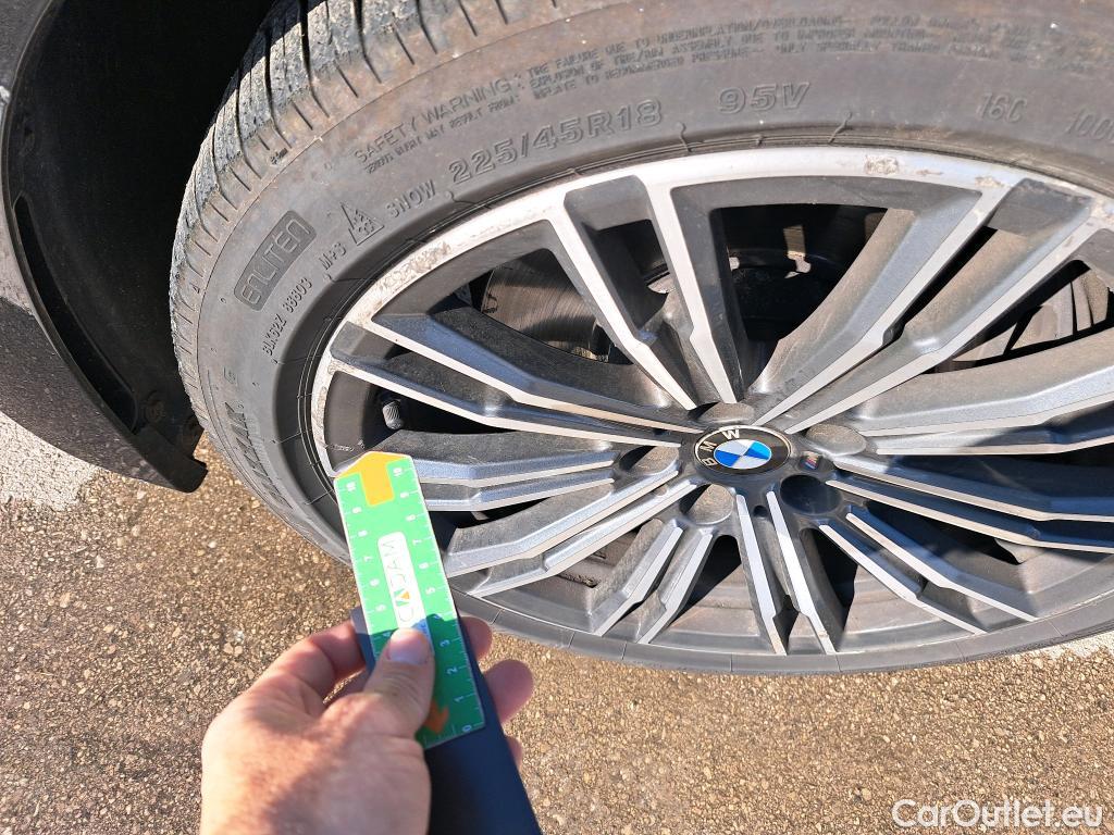  Bmw  Serie 3 BMW  / 2019 / 5P / familiar M340i xDrive Auto. Touring #12