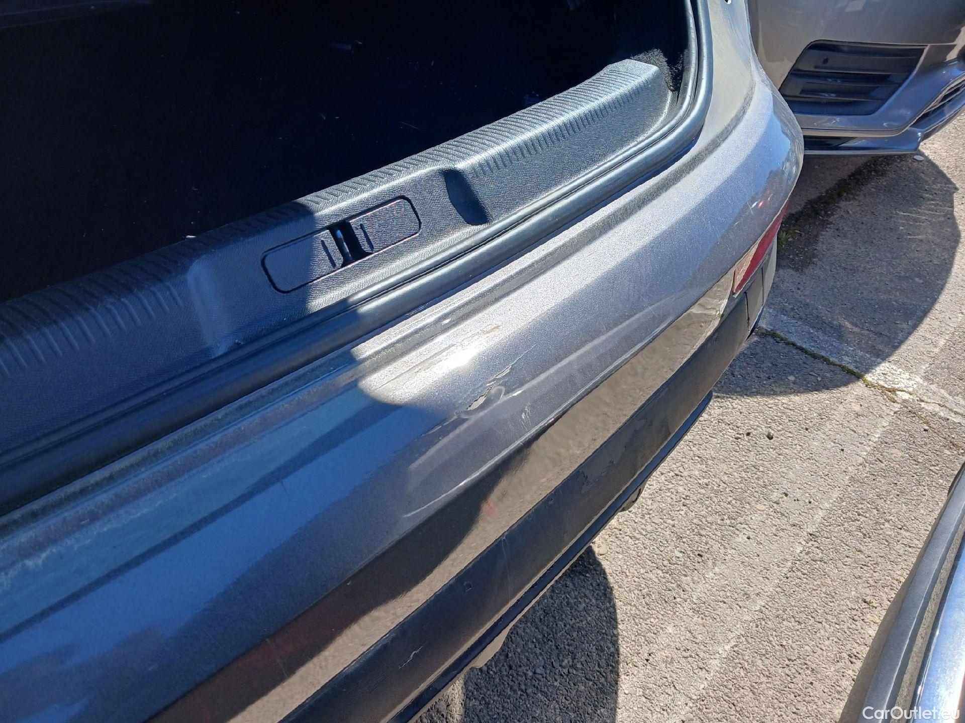  DS  DS7 DS DS 7 Crossback / 2017 / 5P / todoterreno BlueHDi DE 96kW (130CV) Auto. BASTILLE (AC2) #18