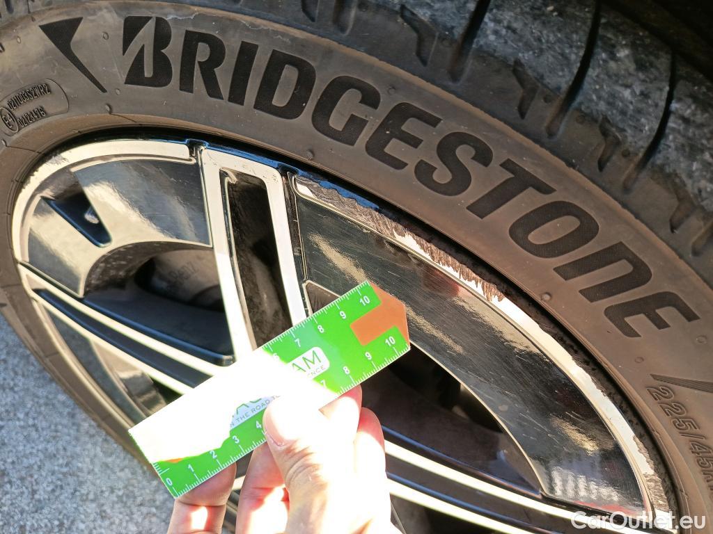  Mercedes  C-Klasse MERCEDES-BENZ Clase C / 2021 / 4P / sedán C 220 d 4MATIC #6