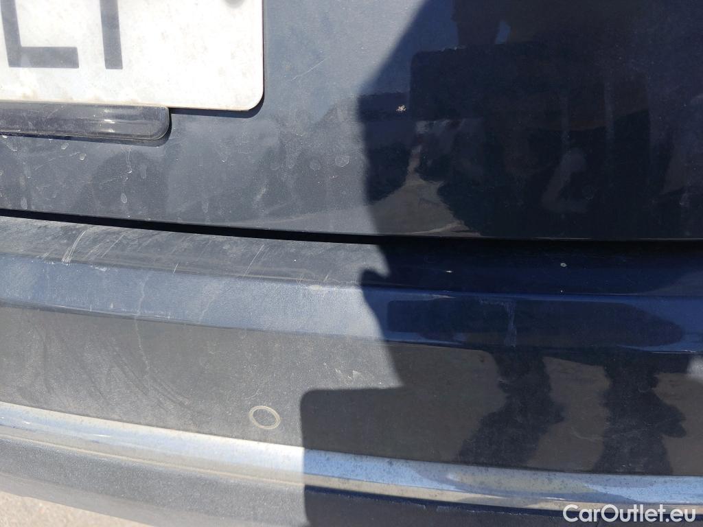  KIA  Sportage KIA  1.6MHEV Drive 100kW(136CV) 4x2(Crist Tintados) #27