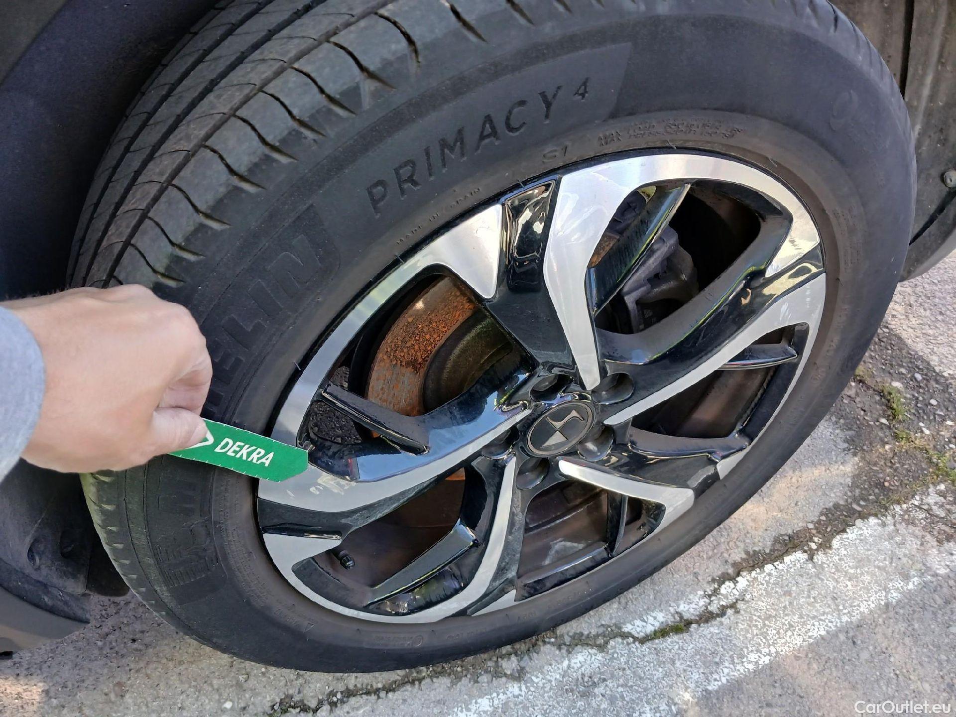  DS  DS7 DS DS 7 Crossback / 2017 / 5P / todoterreno BlueHDi DE 96kW (130CV) Auto. BASTILLE (AC2) #13