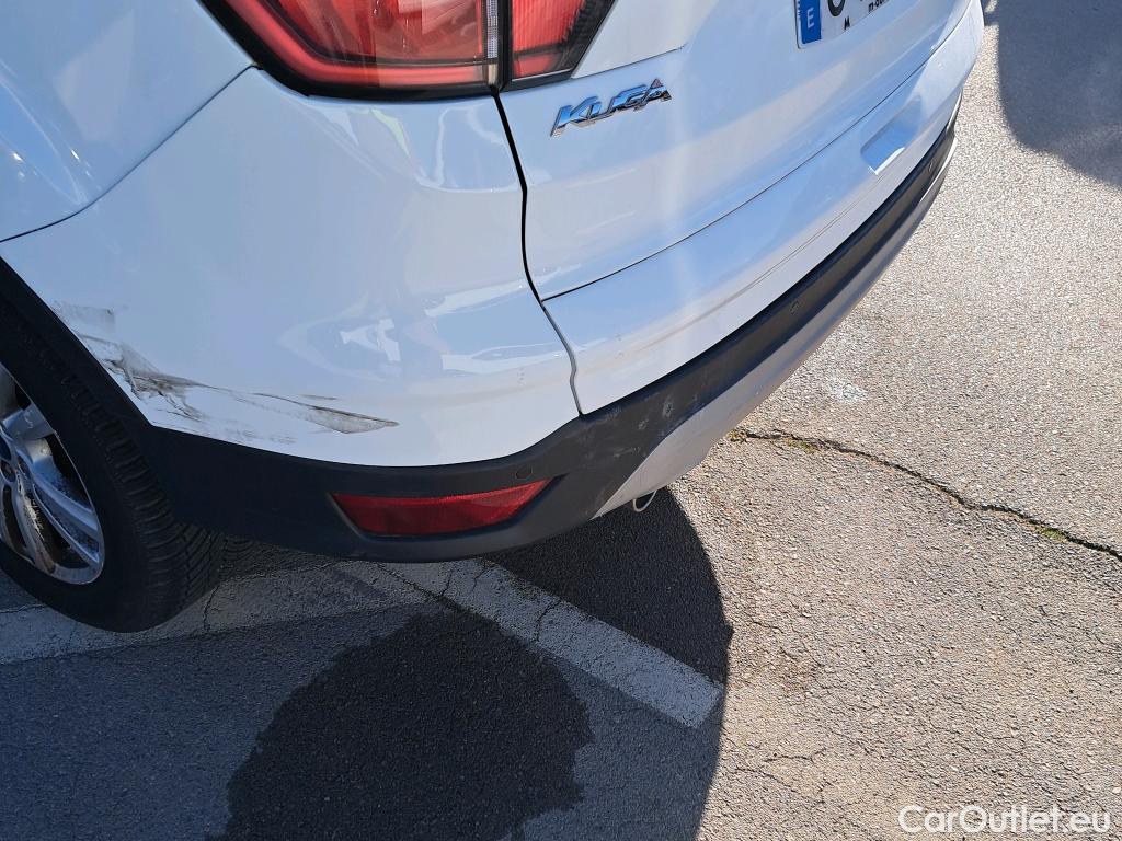  Ford  Kuga FORD  / 2016 / 5P / todoterreno 1.5 EcoBoost 88kW 4x2 Trend+ (CX) #36