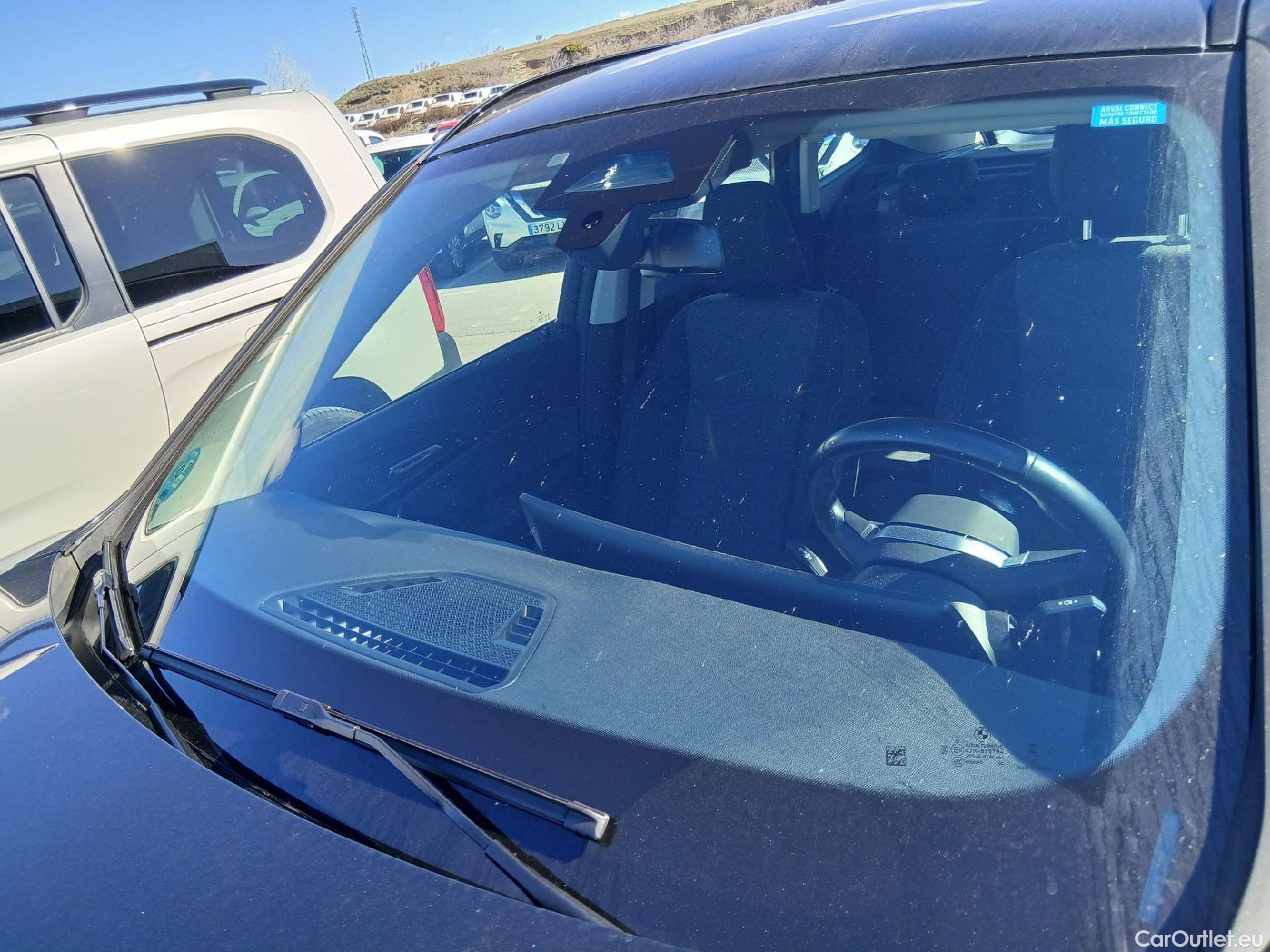  Bmw  X1 BMW  / 2022 / 5P / todoterreno sDrive18d #3